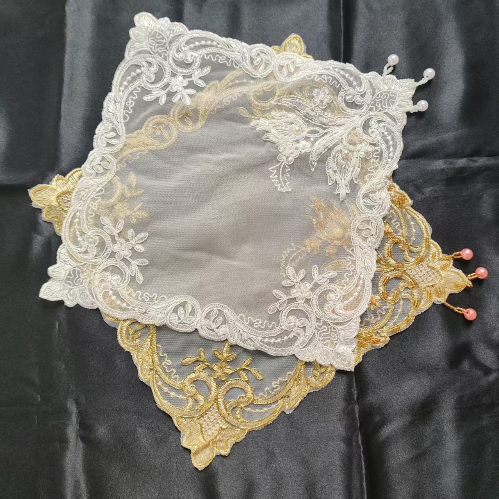 Embroidery Rose - Manteles Individuales Bordados con Rosas Doradas