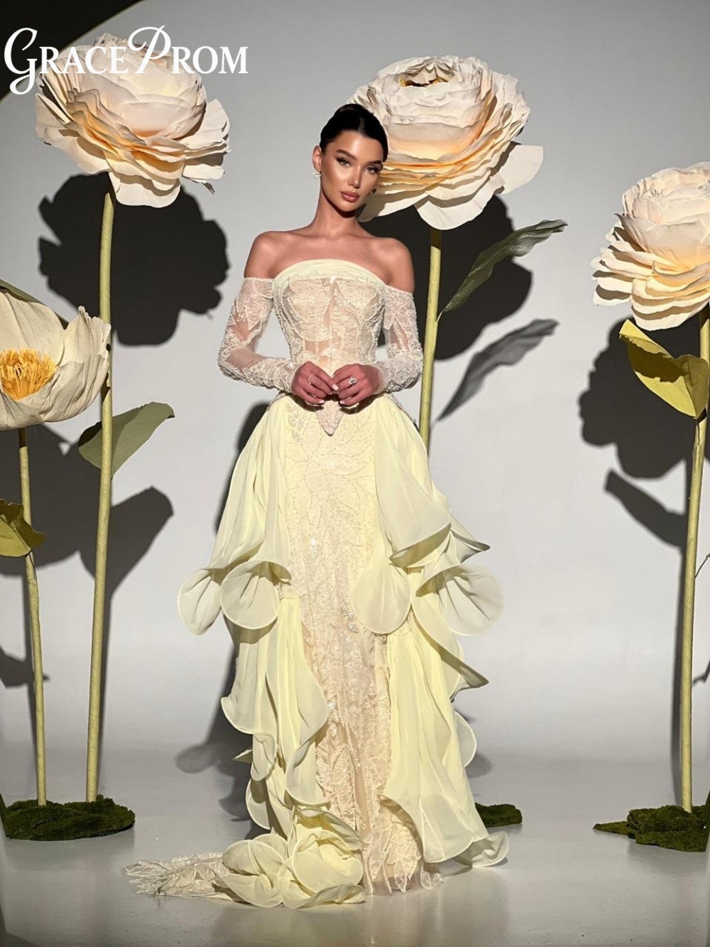 Embroidery Yellow Dress - Exquisito Vestido de Gala Amarillo Mantequilla
