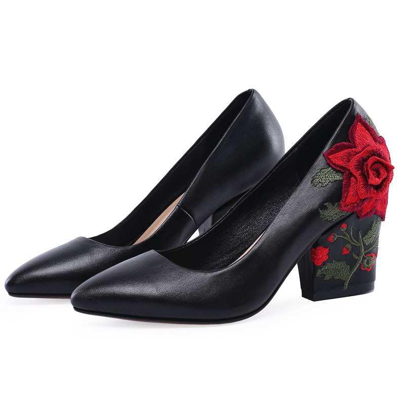Zapatos de tacón con bordado d - Embroidery Rose reseña y precio