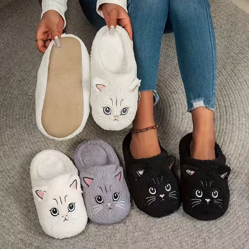 Cómodas Pantuflas de Felpa Uni - Embroidery Garments reseña y precio